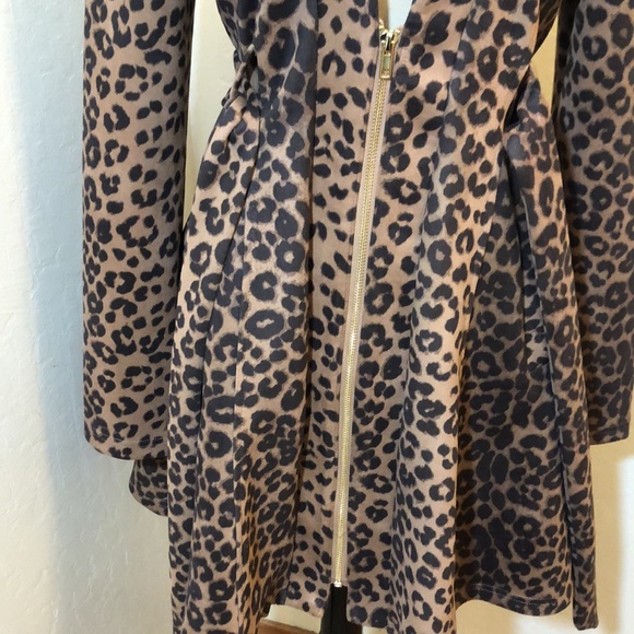 Triple Seven Long Sleeve Leopard Printed Size M. - Picture 11 of 15